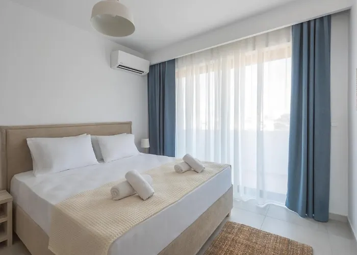 Aquarama Pool 依克希亚