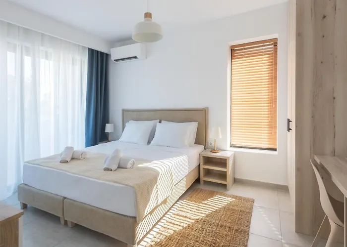 Aquarama Pool Apartament