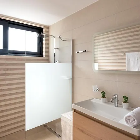 Aquarama Pool Apartamento Ixia (Rhodes)