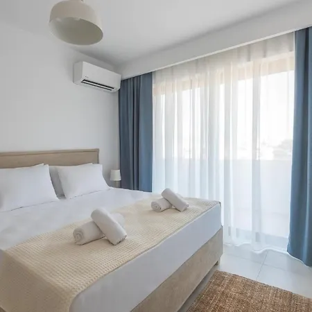 Aquarama Pool Ixia (Rhodes)